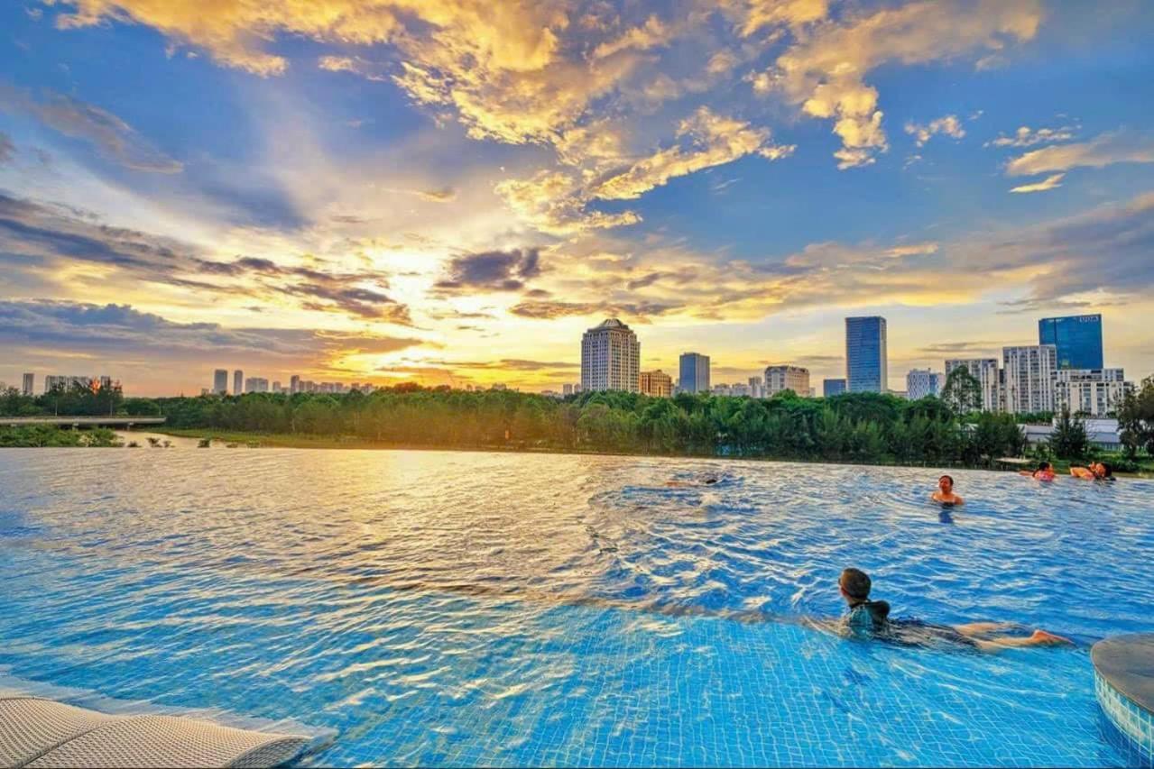 The Peak Midtown Twobedroom With Balcony Ho Şi Min Exterior foto