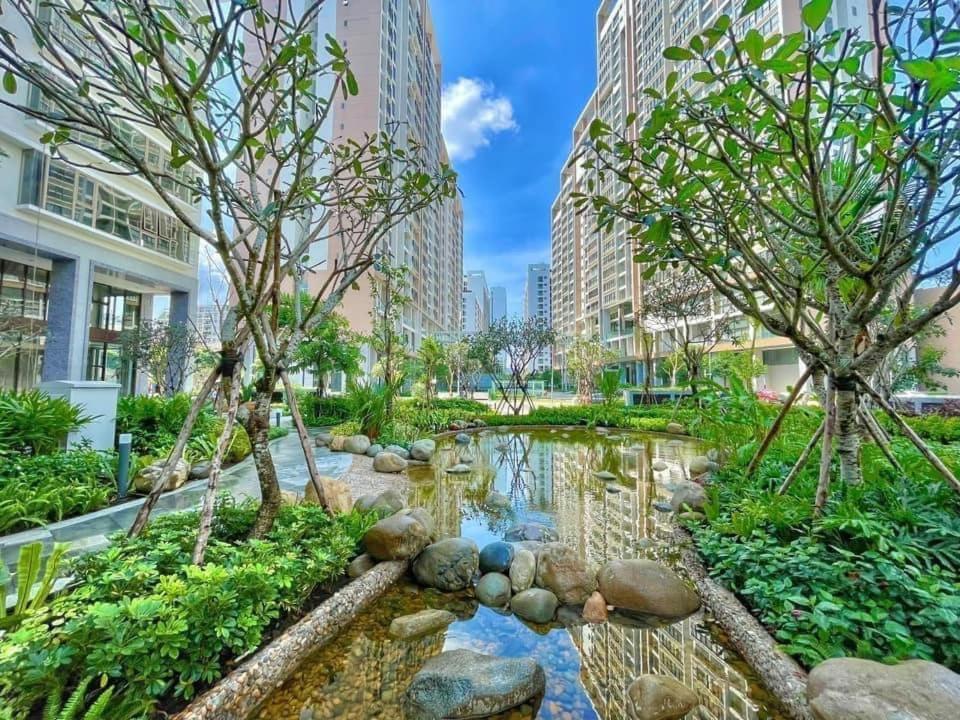 The Peak Midtown Twobedroom With Balcony Ho Şi Min Exterior foto